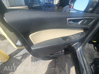 2021 Ford Edge SEL - miniatura 9