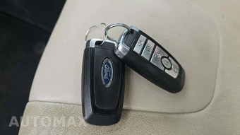 2021 Ford Edge Titanium – miniatura 18
