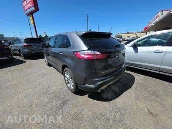 2021 Ford Edge Titanium – miniatura 3