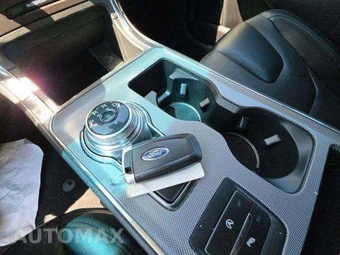 2021 Ford Edge Titanium – miniatura 9