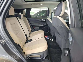 2021 Ford Escape Hybrid SE – miniatura 16