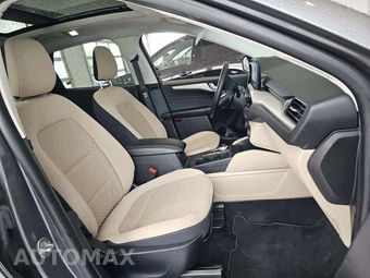 2021 Ford Escape Hybrid SE – miniatura 18