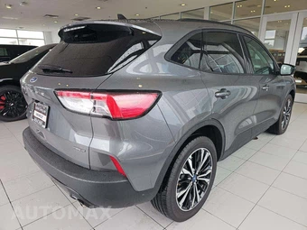 2021 Ford Escape Hybrid SE – miniatura 3