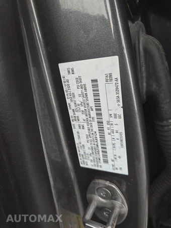 2021 Ford Escape Hybrid SE – miniatura 15