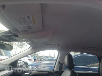 2021 Ford Escape Hybrid SEL – miniatura 17