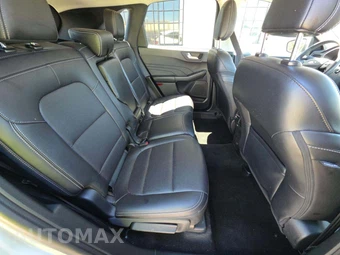 2021 Ford Escape Hybrid SEL – miniatura 13
