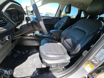 2021 Ford Escape Hybrid SEL – miniatura 3