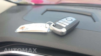 2021 Ford Escape Hybrid Titanium – miniatura 17