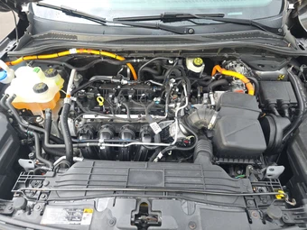 2021 Ford Escape Hybrid Titanium - miniatura 15