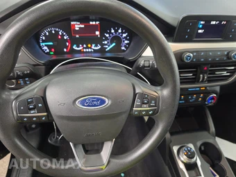 2021 Ford Escape S – miniatura 11