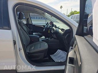 2021 Ford Escape S – miniatura 15