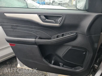2021 Ford Escape S – miniatura 9