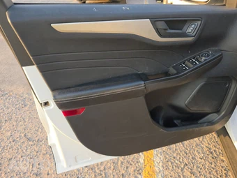 2021 Ford Escape S – miniatura 9