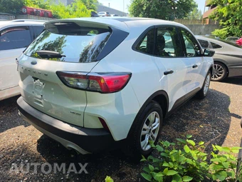 2021 Ford Escape S – miniatura 3