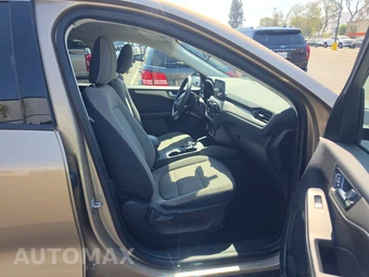 2021 Ford Escape SE - miniatura 8