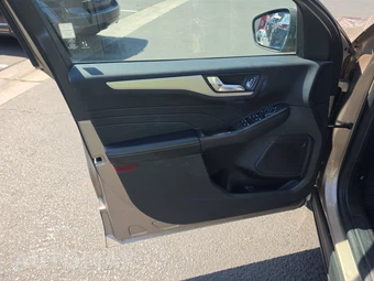 2021 Ford Escape SE - miniatura 9
