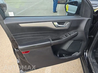 2021 Ford Escape SE – miniatura 9