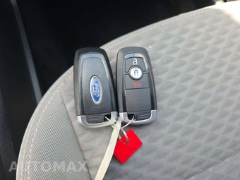 2021 Ford Escape SE – miniatura 8
