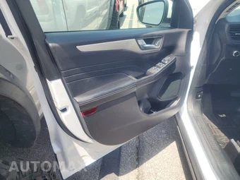 2021 Ford Escape SE - miniatura 9
