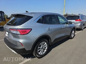 2021 Ford Escape SE - miniatura 4