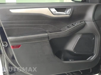 2021 Ford Escape SE - miniatura 9