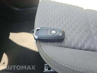 2021 Ford Escape SE – miniatura 8