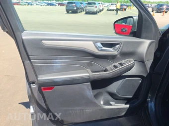 2021 Ford Escape SE – miniatura 9