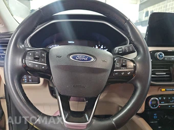 2021 Ford Escape SE – miniatura 10