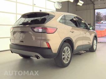 2021 Ford Escape SE – miniatura 4