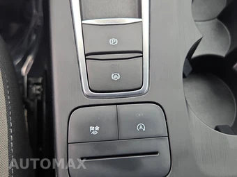 2021 Ford Escape SE - miniatura 9