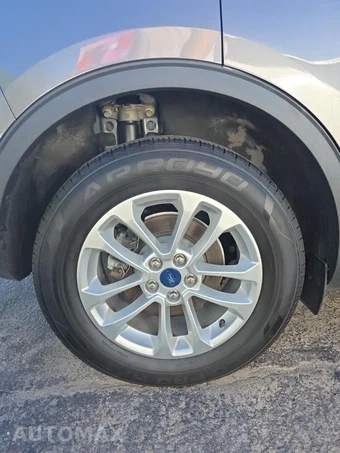 2021 Ford Escape SE - miniatura 10