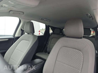 2021 Ford Escape SE – miniatura 11
