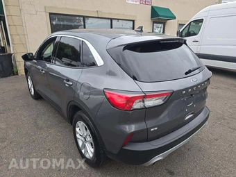 2021 Ford Escape SE – miniatura 2