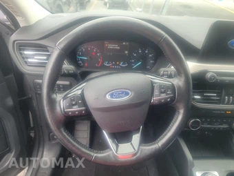 2021 Ford Escape SEL – miniatura 10