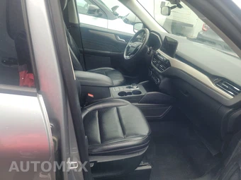 2021 Ford Escape SEL – miniatura 8