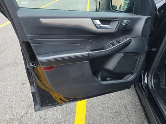 2021 Ford Escape SEL - miniatura 9