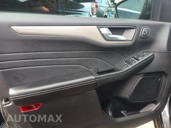 2021 Ford Escape SEL – miniatura 9