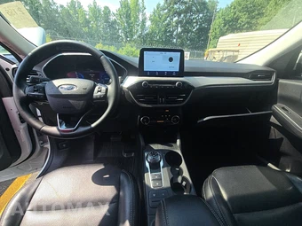 2021 Ford Escape SEL – miniatura 11