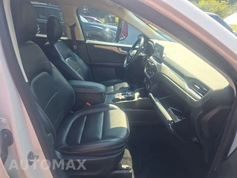 2021 Ford Escape SEL – miniatura 8