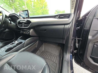 2021 Ford Escape SEL – miniatura 16