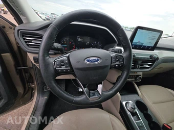 2021 Ford Escape SEL – miniatura 10