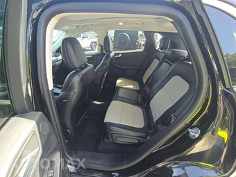 2021 Ford Escape Titanium – miniatura 10
