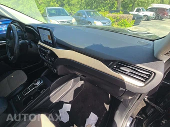 2021 Ford Escape Titanium – miniatura 16