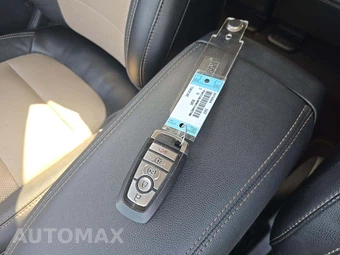 2021 Ford Escape Titanium – miniatura 5
