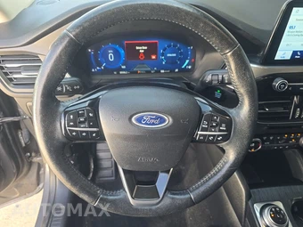 2021 Ford Escape Titanium - miniatura 10