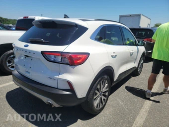 2021 Ford Escape Titanium - miniatura 4