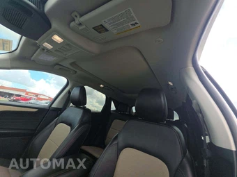 2021 Ford Escape Titanium - miniatura 11