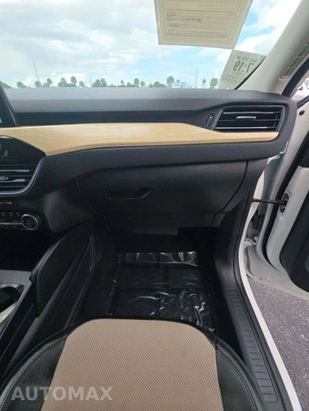 2021 Ford Escape Titanium - miniatura 19