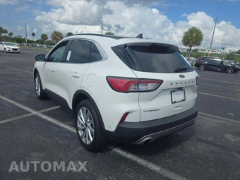 2021 Ford Escape Titanium - miniatura 2