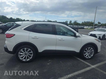 2021 Ford Escape Titanium - miniatura 4